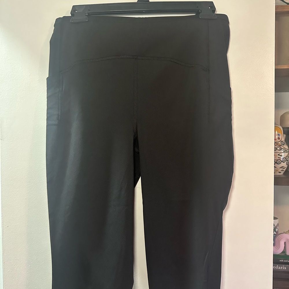 Lululemon Swift Speed High Rise Crop leggings 21”